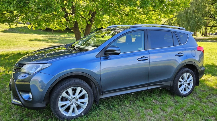Toyota RAV4 cena 67900 przebieg: 163000, rok produkcji 2013 z Warszawa małe 211